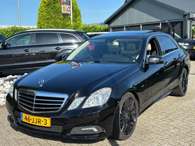 2009 Mercedes-Benz E-Class in Black for sale