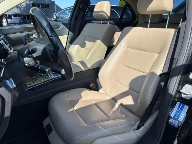 Mercedes-Benz E-Class view 10