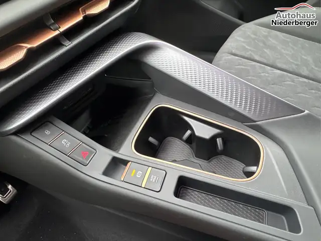 CUPRA Terramar VZ 4Drive PANO+NAVI+SENNHEISER+MATRIX+MEMORY+HU... Ansicht 12