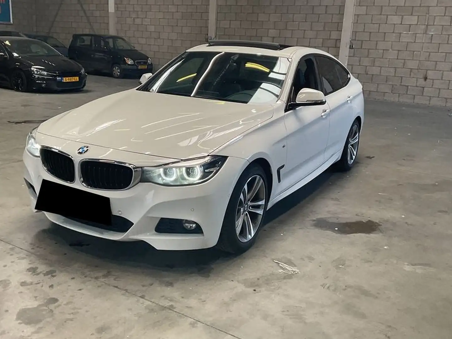BMW 320 320i GT M Sport Wit - 1