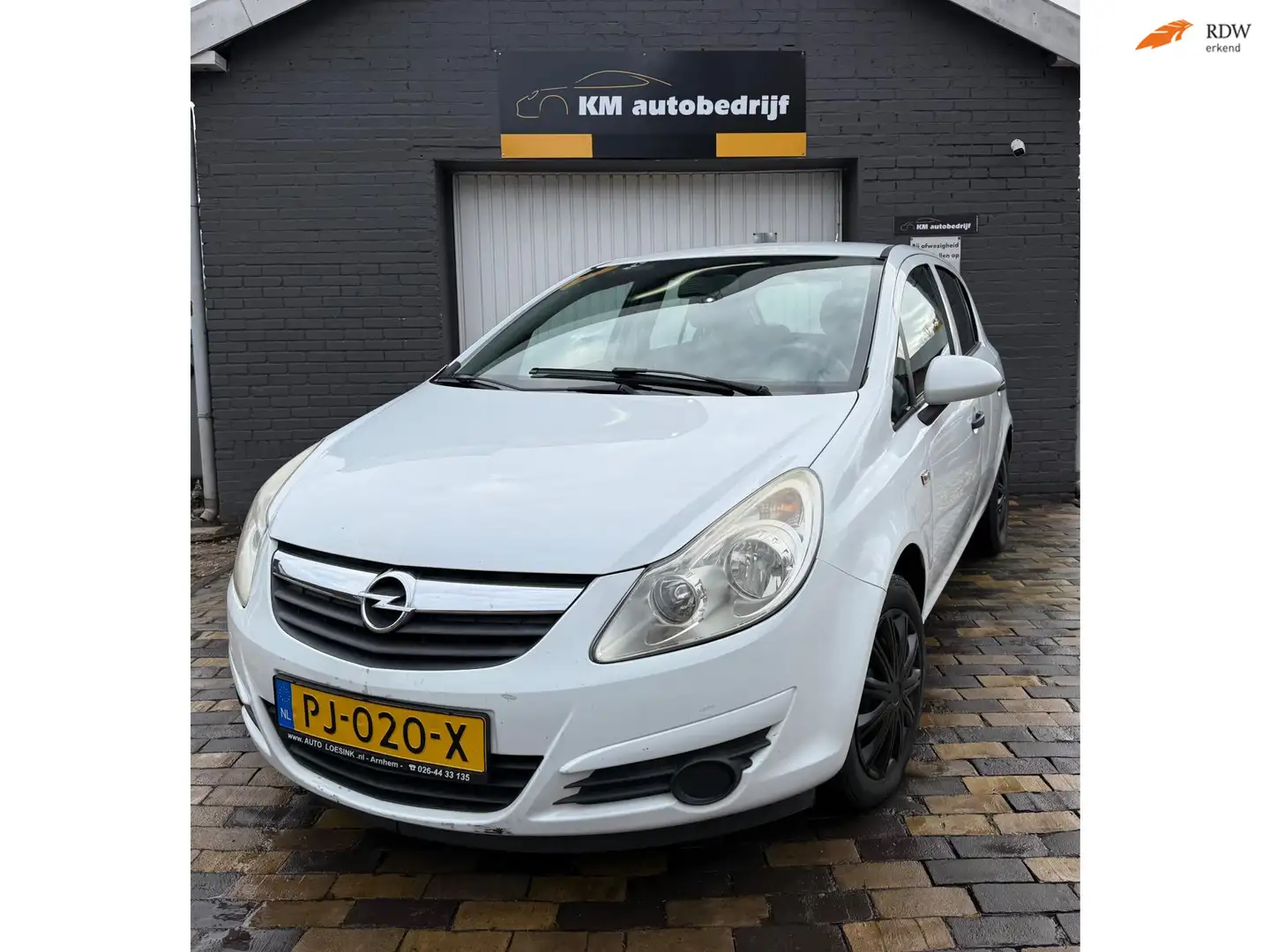 Opel Corsa 1.4-16V Edition Blanc - 1