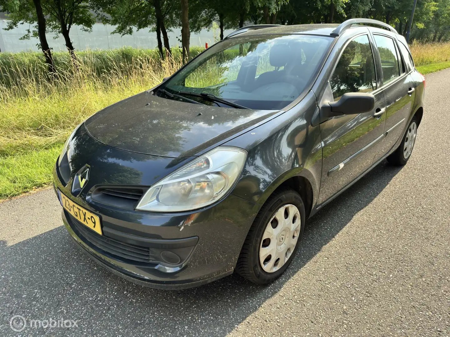 Renault Clio Estate 1.2-16V*1E EIGENAAR*NAP*NEW APK 07/26 Gris - 1