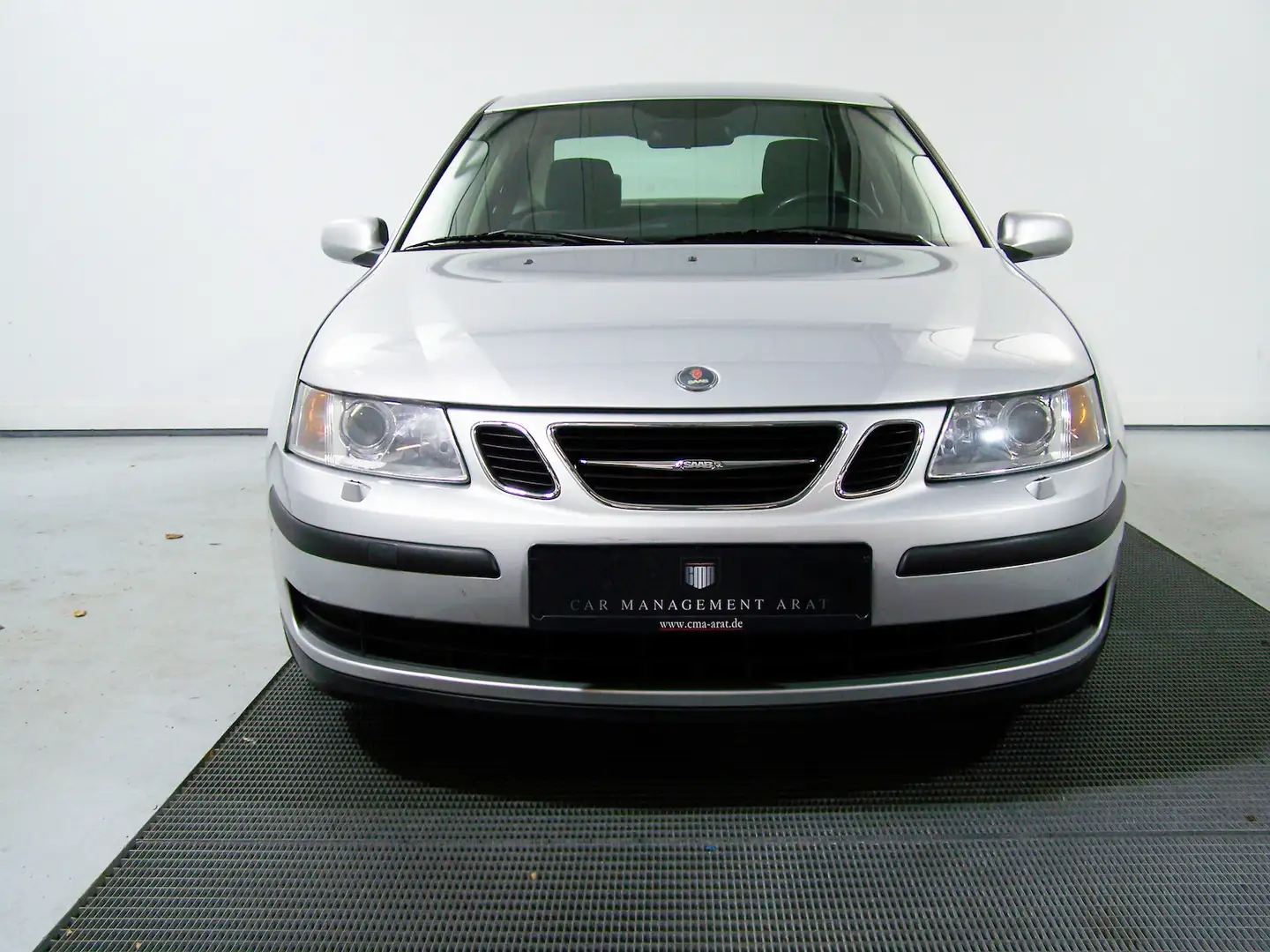 Saab 9-3 1.8 T LinearAUTOM 2.HAND+PDC+KLIMAAU+ Silber - 2