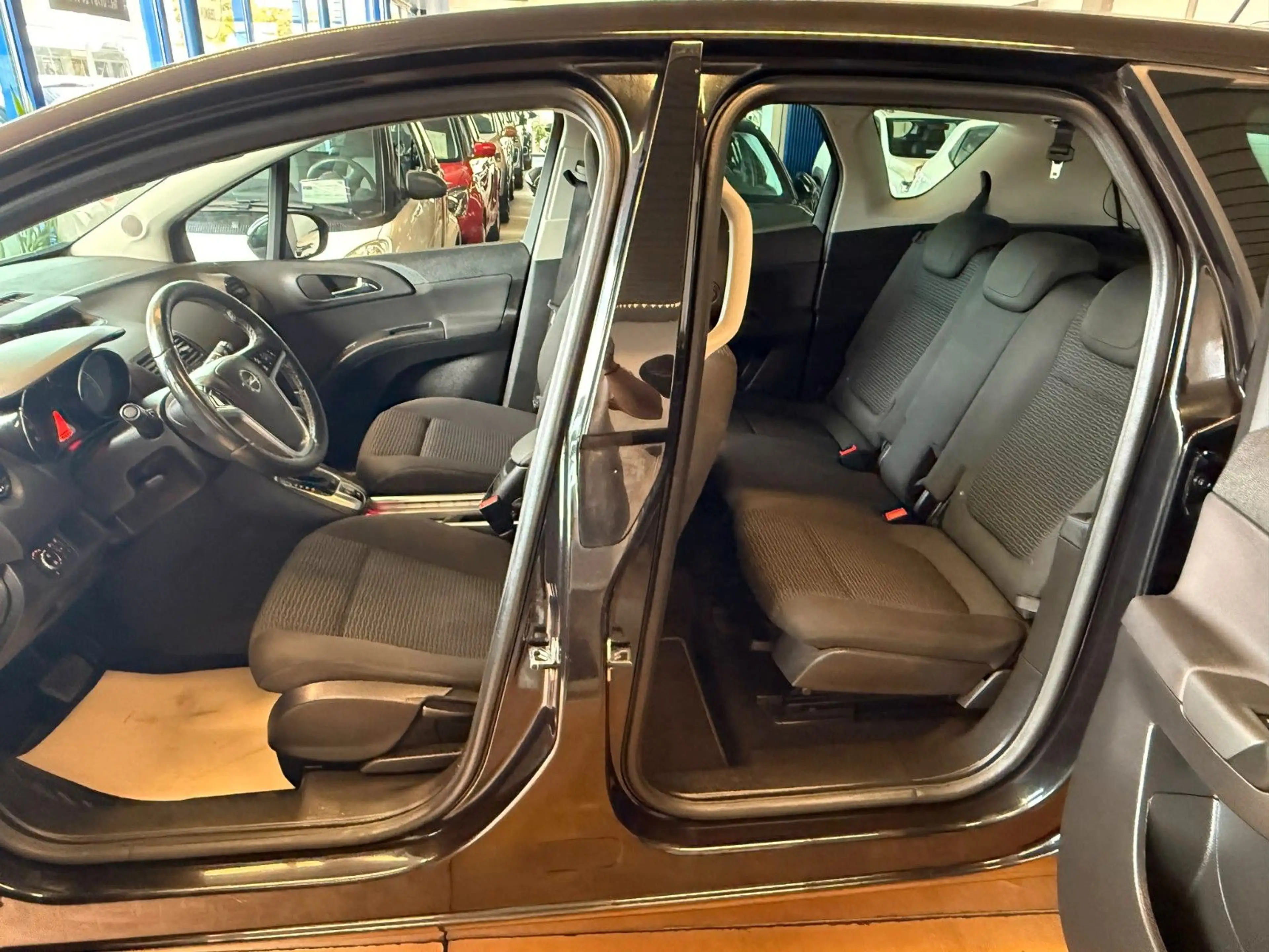 Opel Meriva B Drive Automatik / Sitzhzg / Lenkradhzg — photo 10