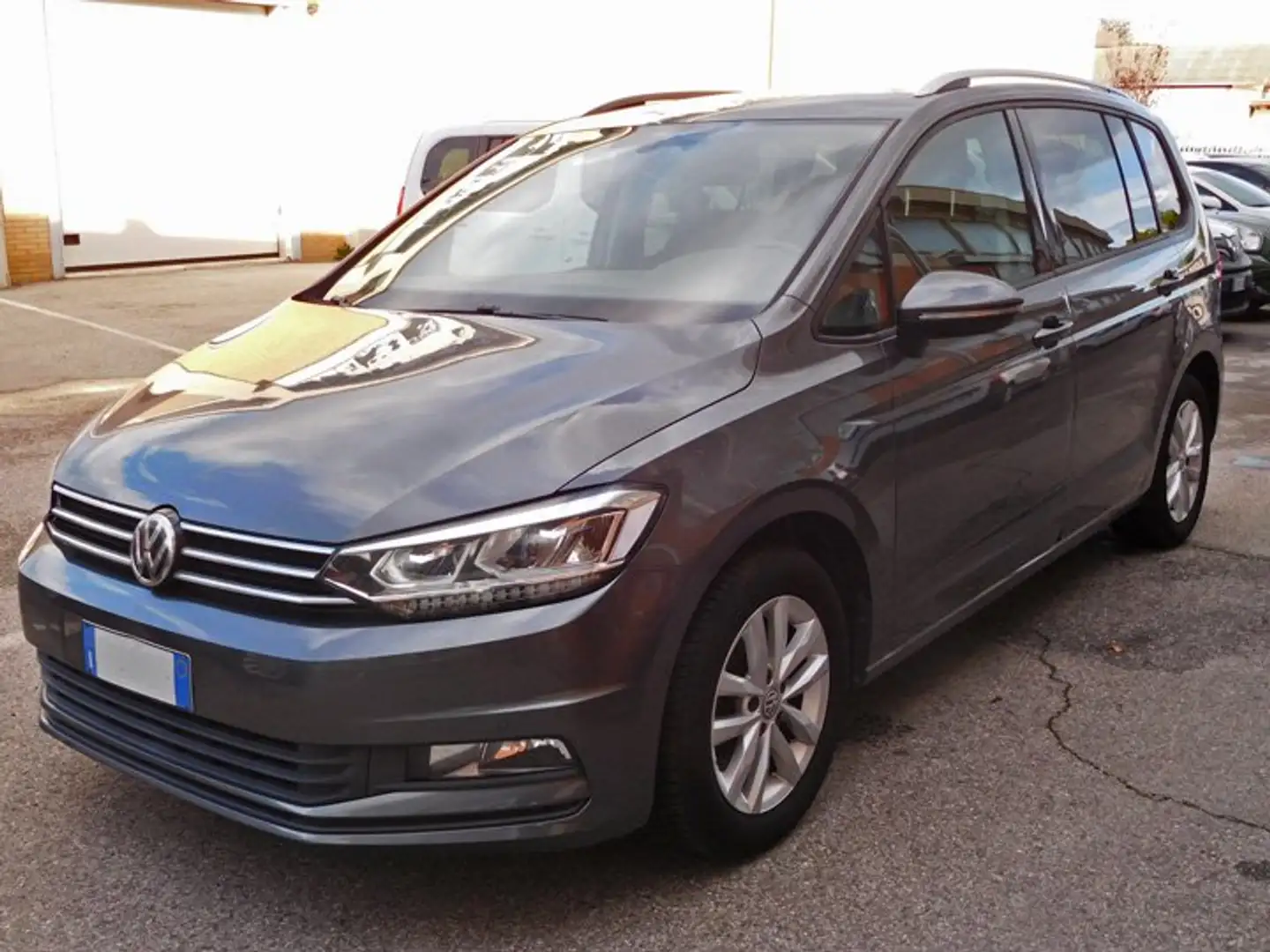 Volkswagen Touran Touran 2.0 TDI 150 CV SCR DSG Executive BlueMotio Grau - 1