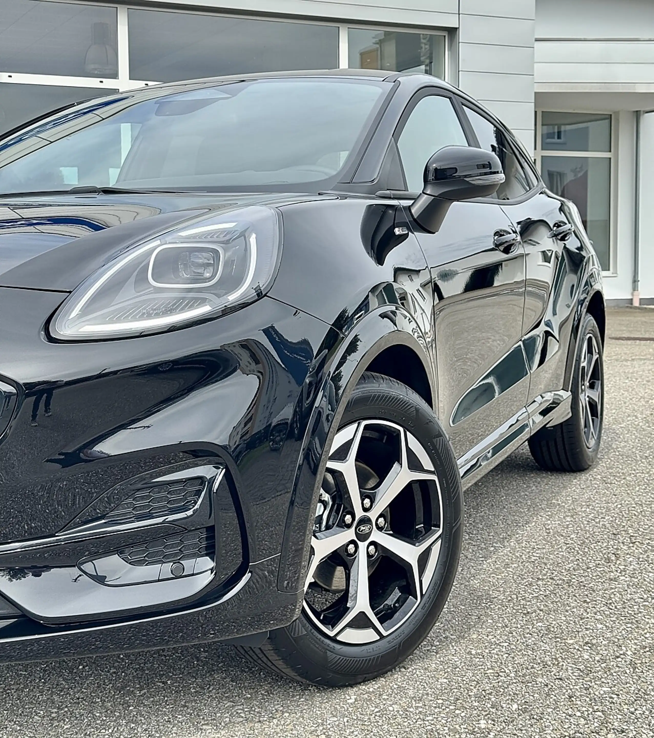 Ford Puma 1,0 EcoBoost Hybrid ST-Line — photo 4