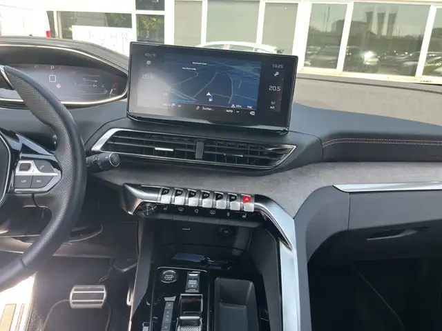 Peugeot 5008 view 11