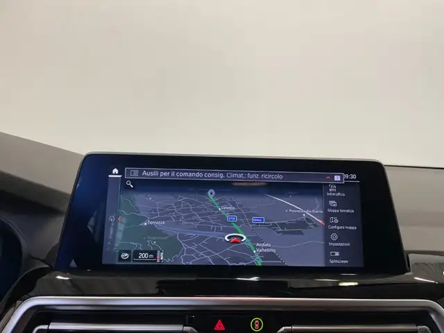 BMW X3 view 11