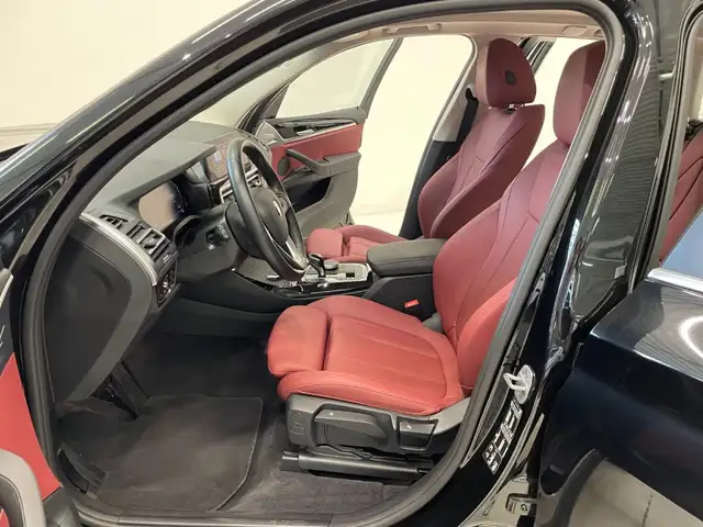 BMW X3 view 6