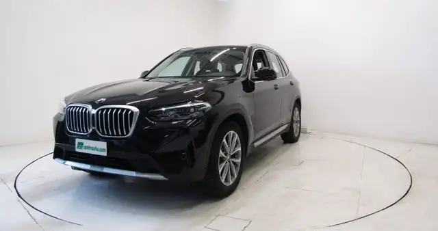 BMW X3 view 3
