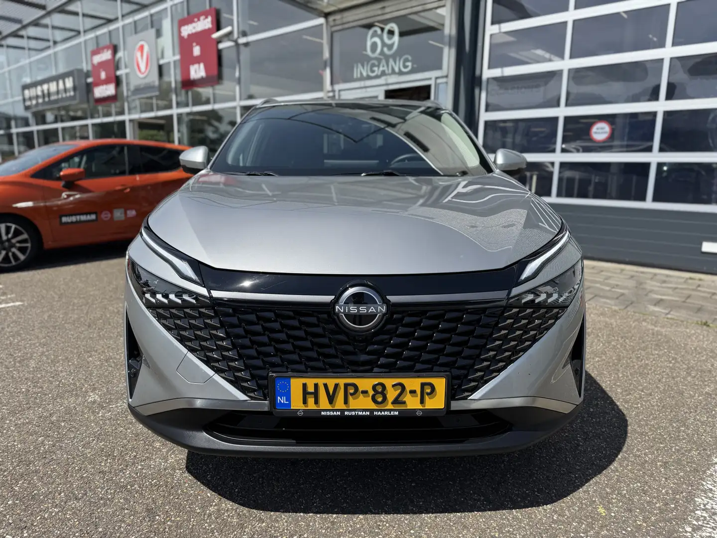 Nissan Qashqai 1.3 MHEV Xtronic N-Connecta Cold pack Zilver - 2