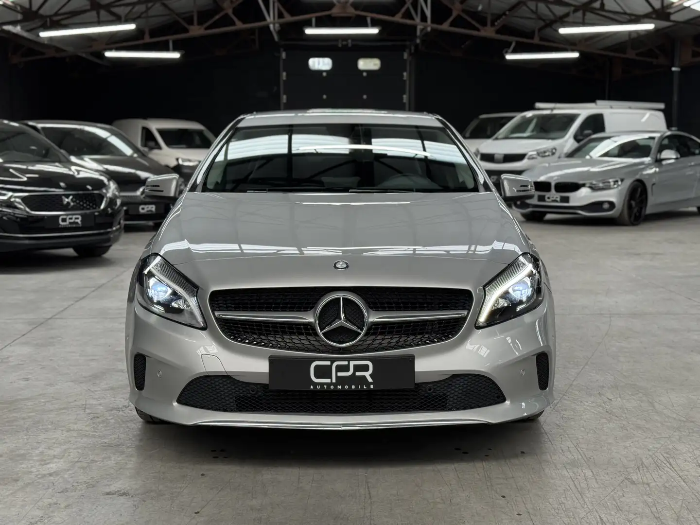 Mercedes-Benz A 180 d * 26.000KM * GPS * LED * RADAR * CARNET COMPLET Argento - 2