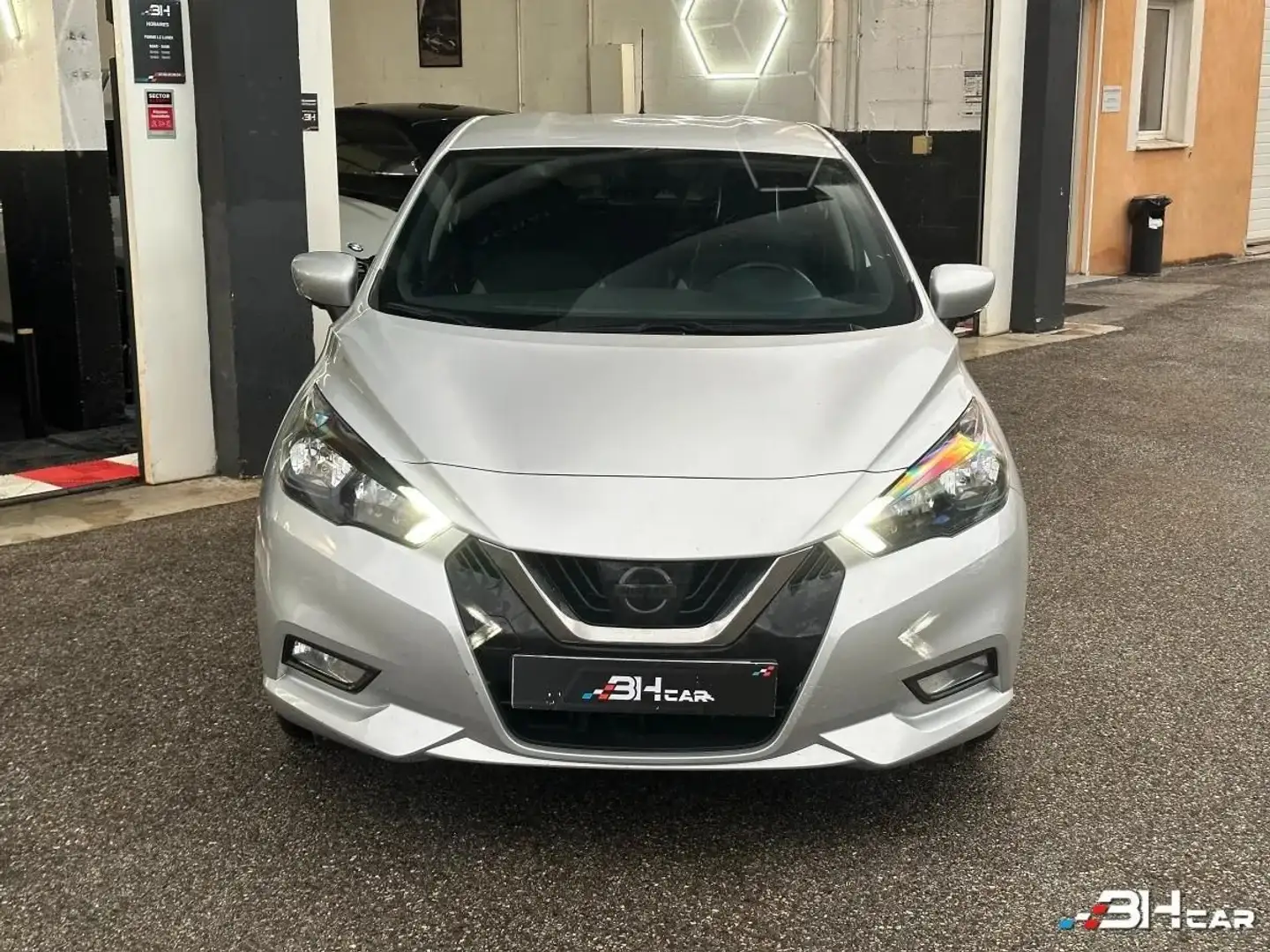 Nissan Micra 1.0 IG-T 90cv KIIRO Gris - 2