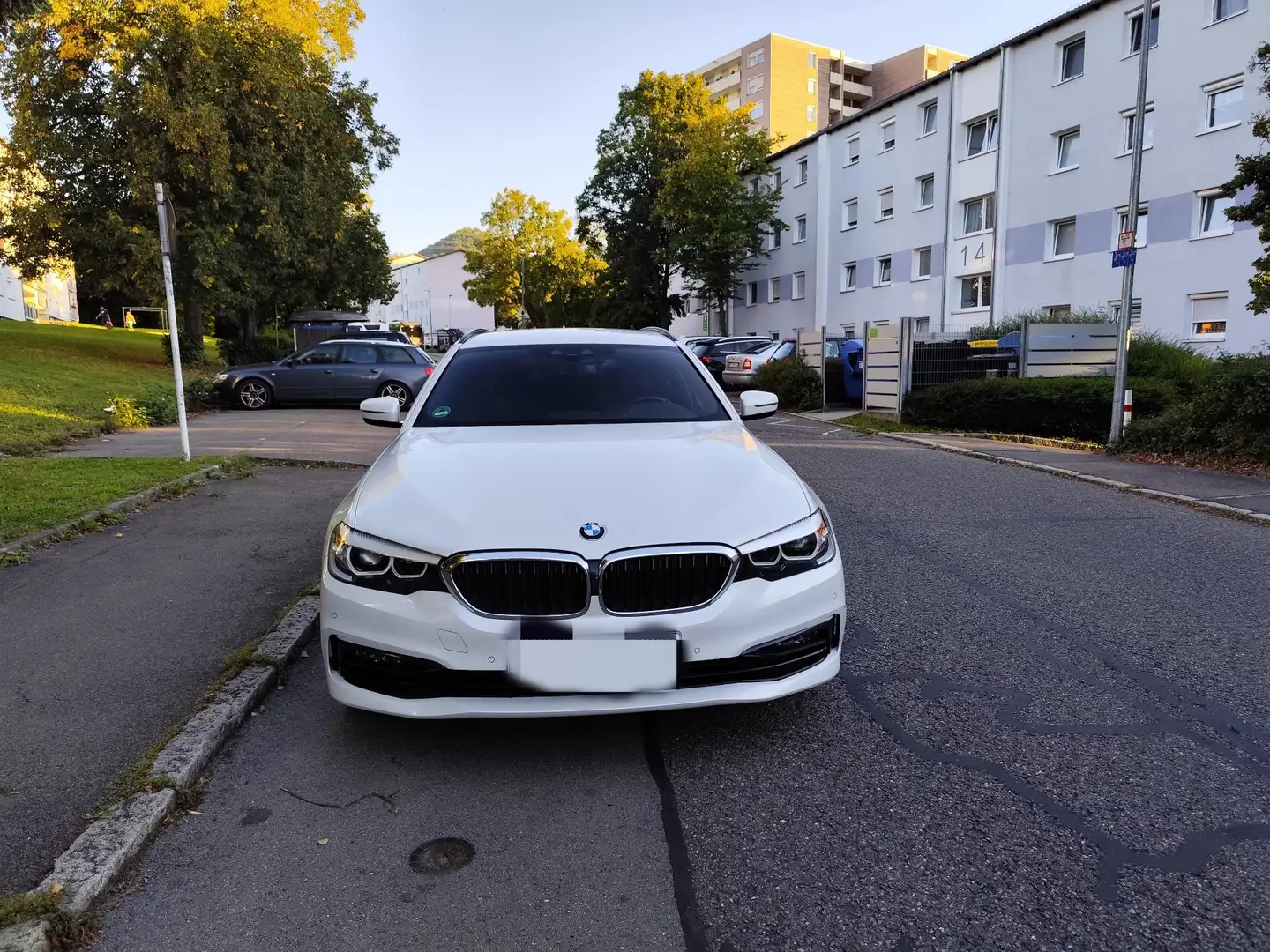 BMW 520 520d G31 Touring Sport Line Weiß - 2