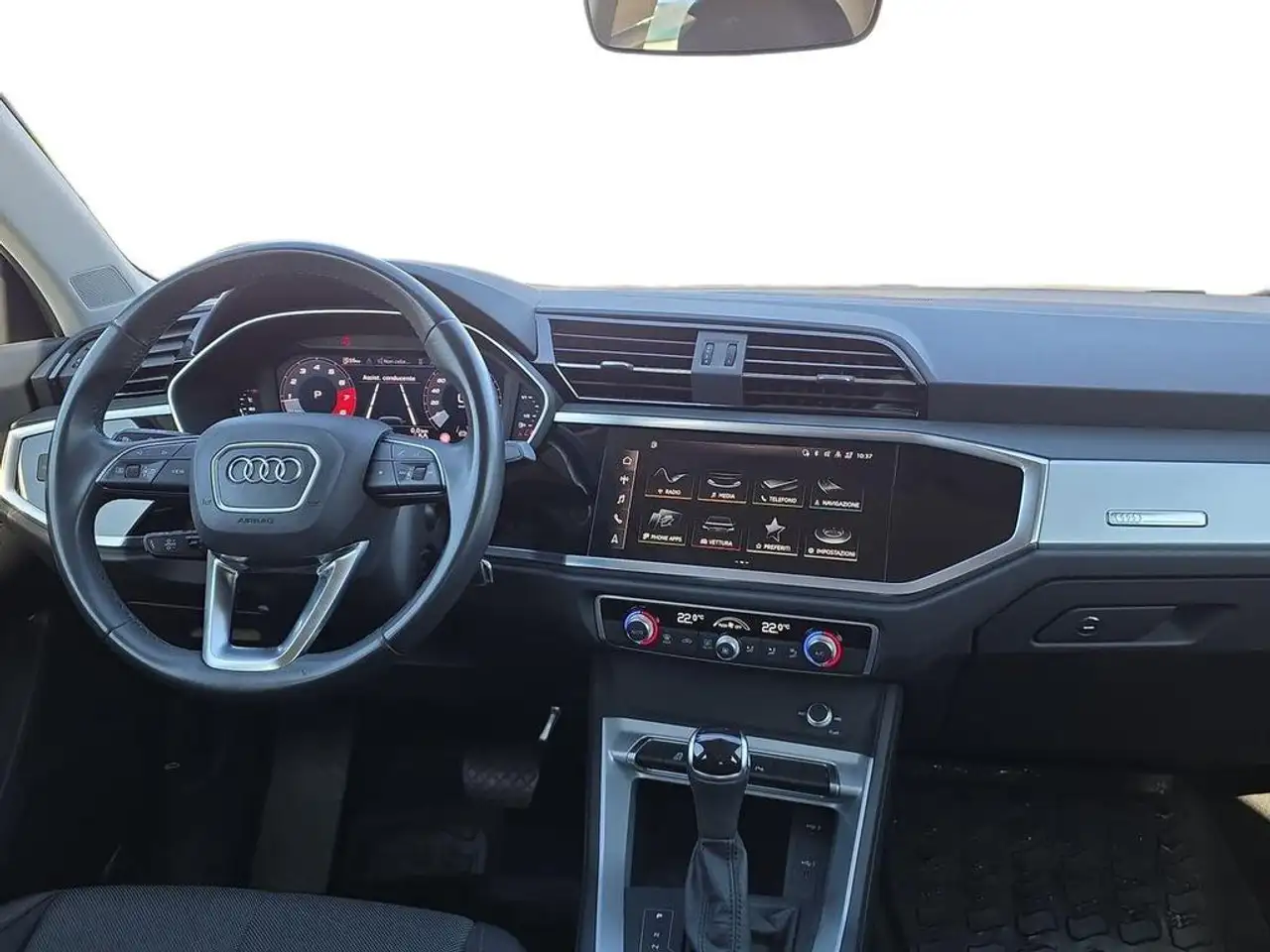 Audi Q3 35 1.5 tfsi Business Advanced s-tronic 9