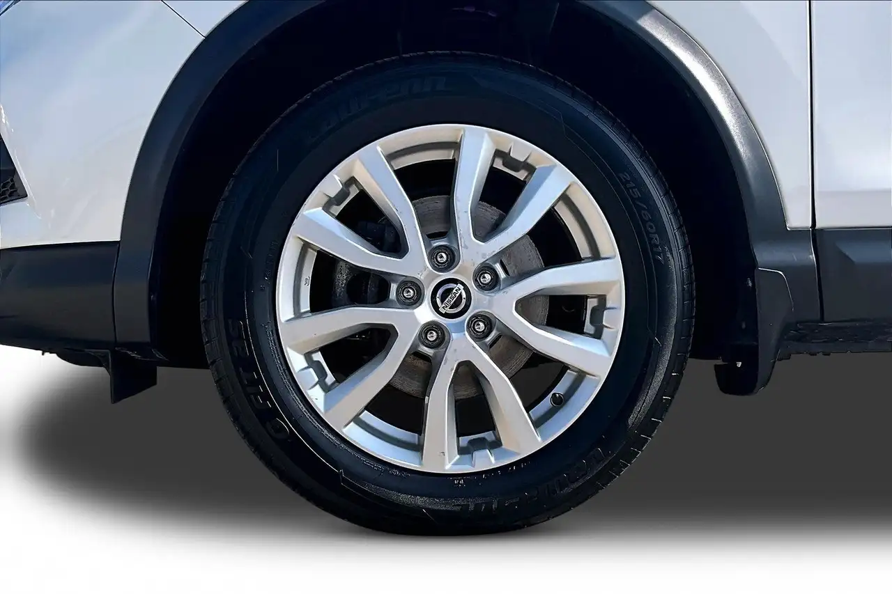 Nissan Qashqai снимка Nissan Qashqai