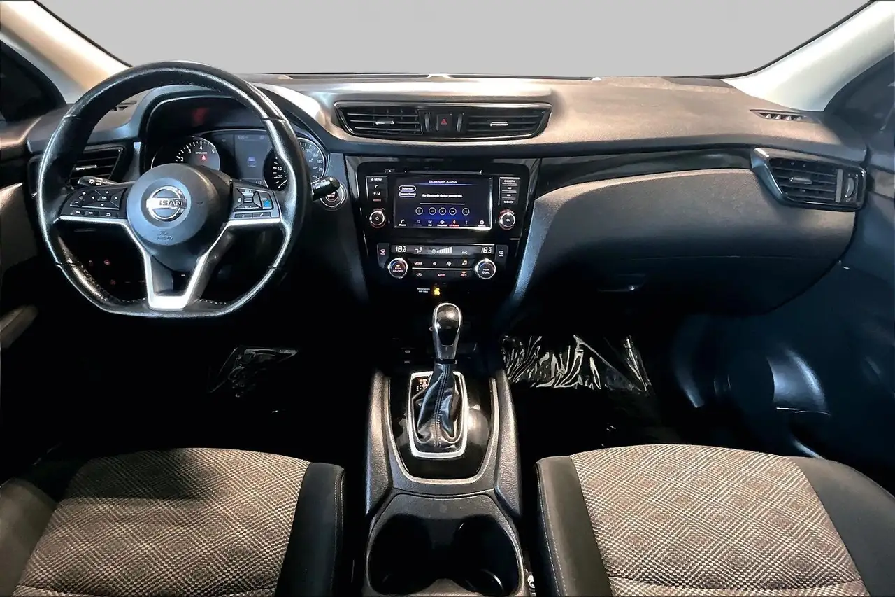 Nissan Qashqai снимка Nissan Qashqai