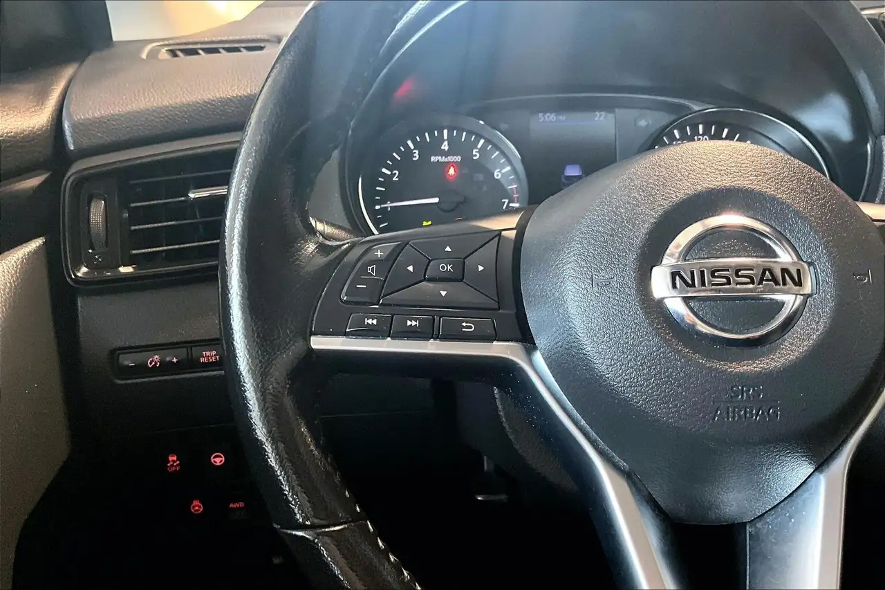 Nissan Qashqai снимка Nissan Qashqai