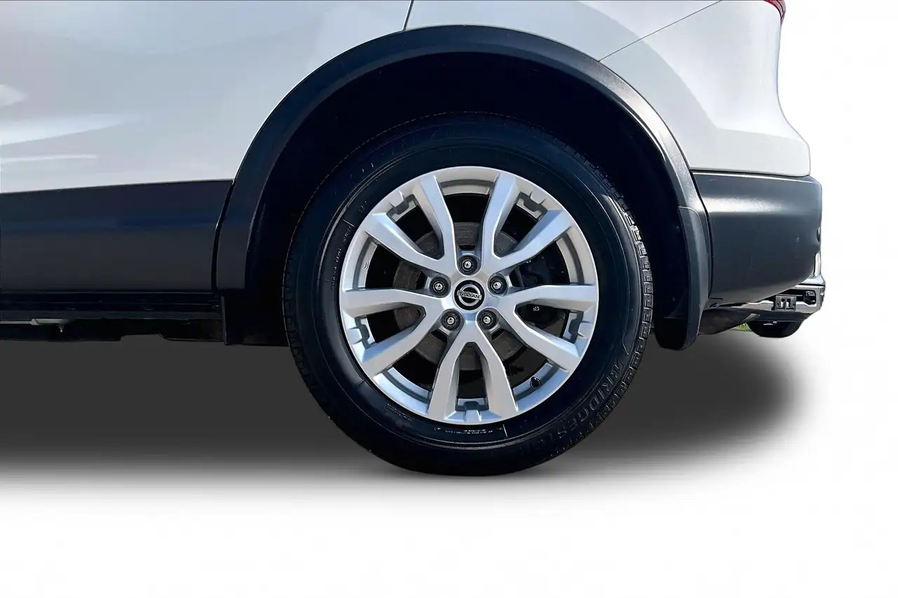 Nissan Qashqai снимка Nissan Qashqai