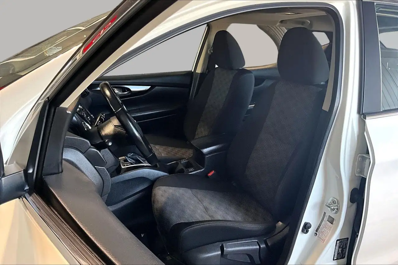 Nissan Qashqai снимка Nissan Qashqai