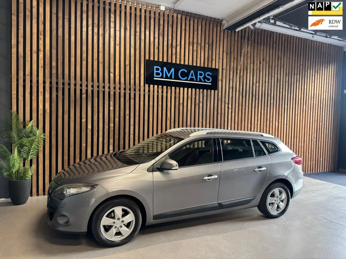 Renault Megane Estate 1.4 TCe Dynamique Airco, Navigatie, Cruise Grijs - 1
