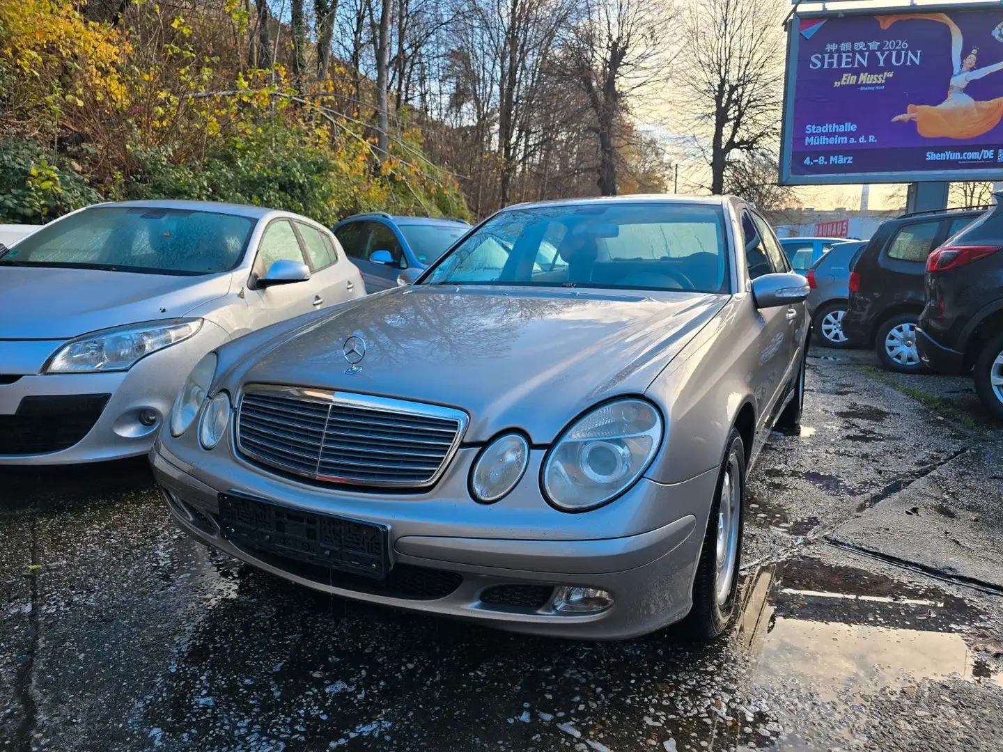 Mercedes-Benz E 200 E Limousine E 200 Kompressor*AUTOMATIK * Beige - 2