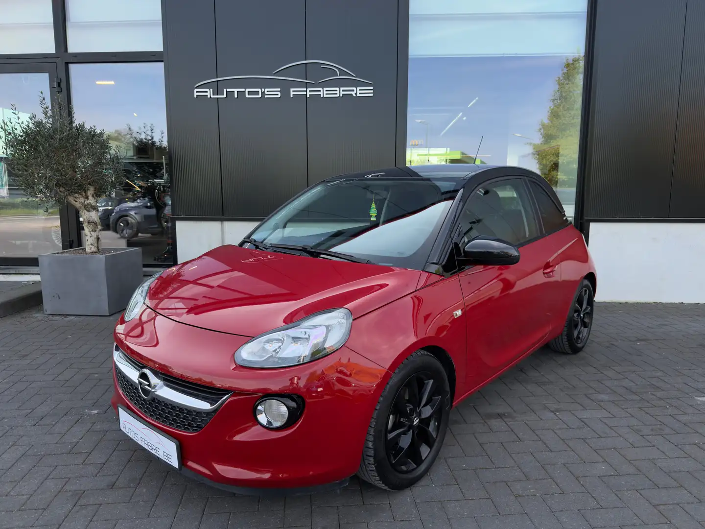 Opel Adam 1.2i Glam 48000km nieuwstaat  !! Rood - 1
