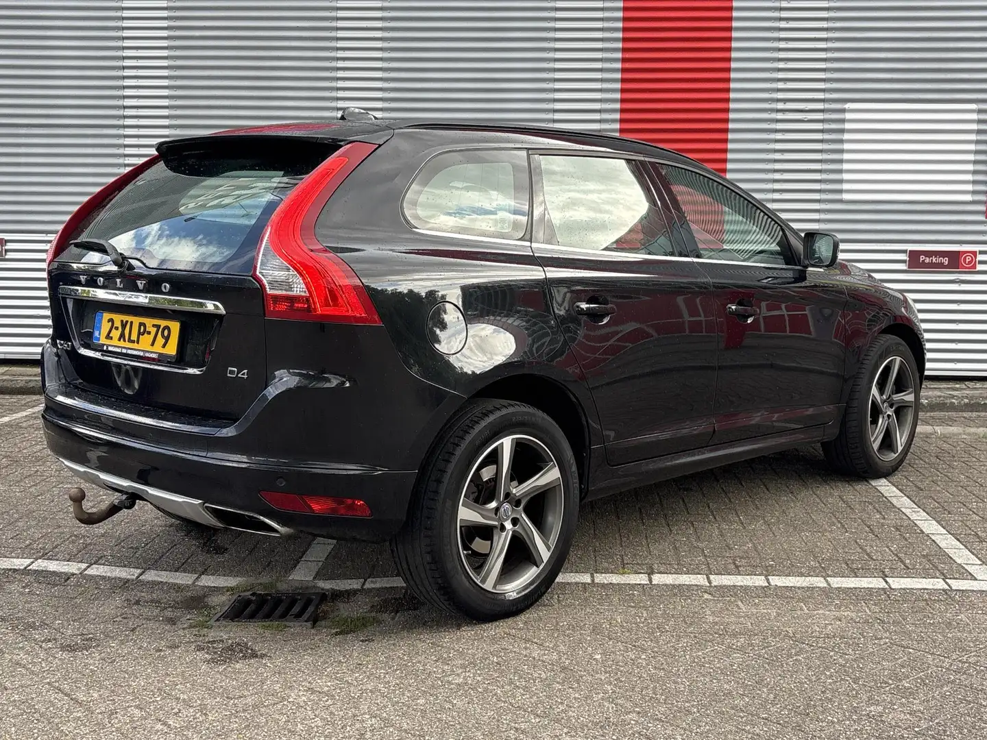 Volvo XC60 2.0 D4 FWD Kinetic | Leder | Climate | Cruise | Na Zwart - 2