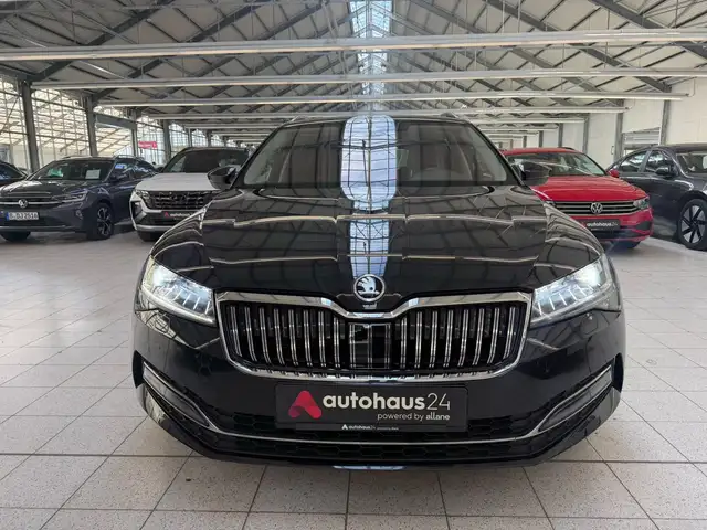 Skoda Superb view 2
