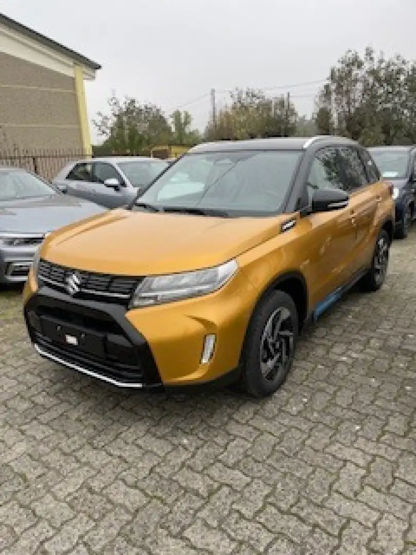 Suzuki Vitara 1.5 FULLHybrid A/TStarview 4WD NUOVO DA IMMATRIC Giallo - 1