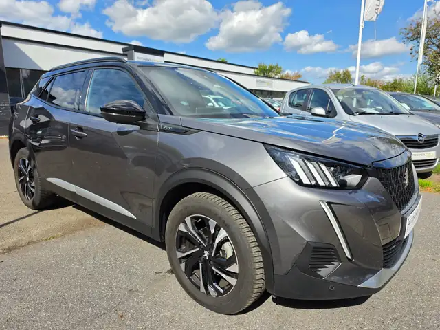 Peugeot 2008 view 2