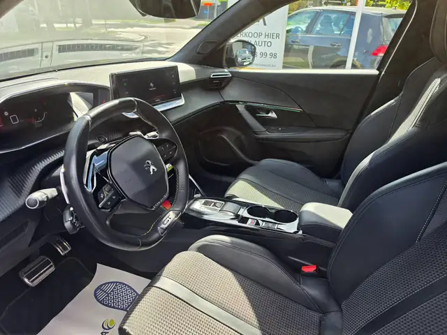 Peugeot 2008 view 9