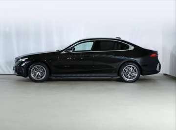 520 i