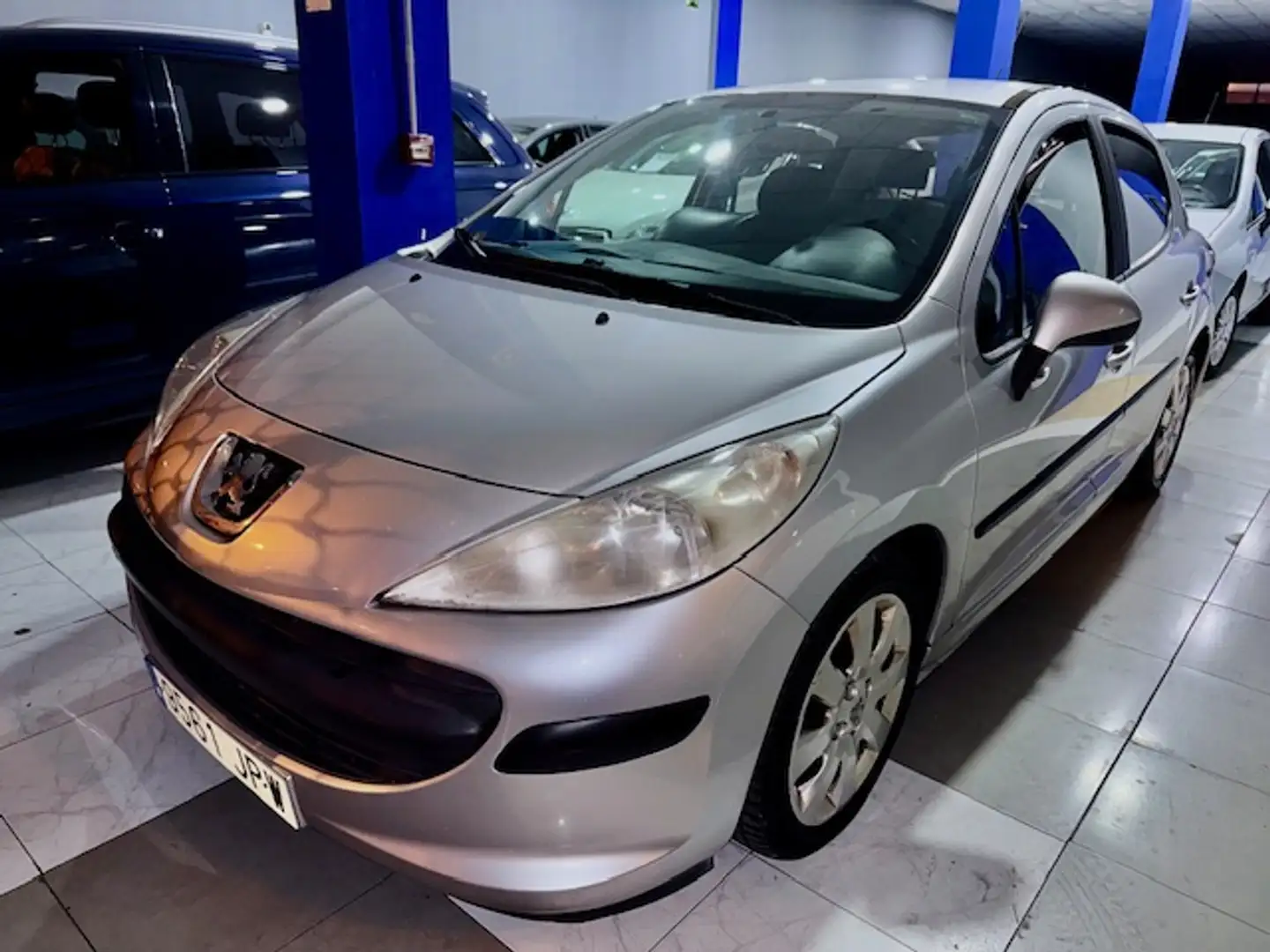 Peugeot 207 1.6 HDI FAP XS Pack 110 Argent - 1