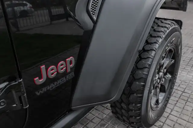 Jeep Wrangler view 8