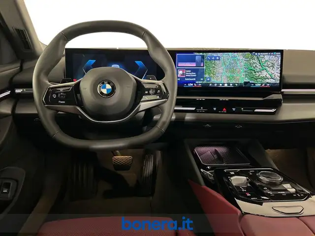 BMW 5 Series view 15