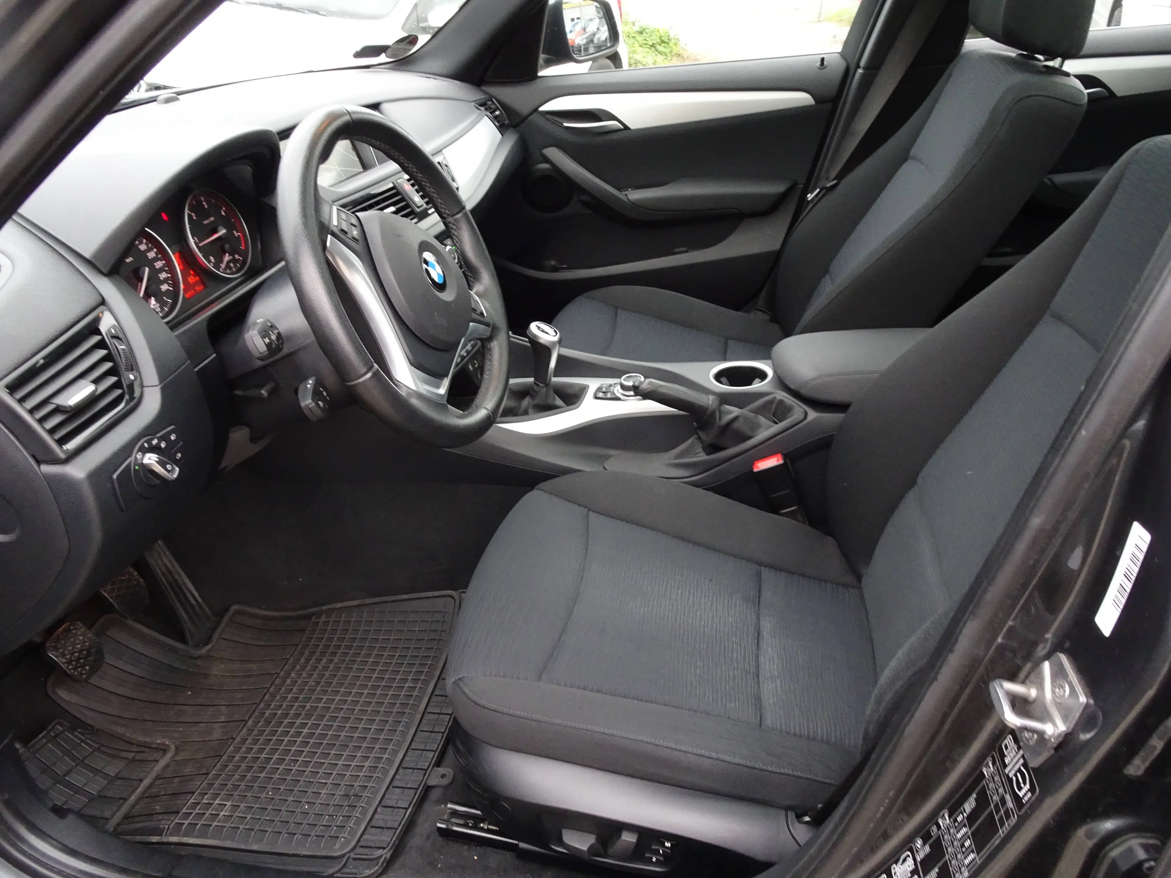 BMW X1 xDrive 18 d Xen Pano Memorysitze Navi — photo 7