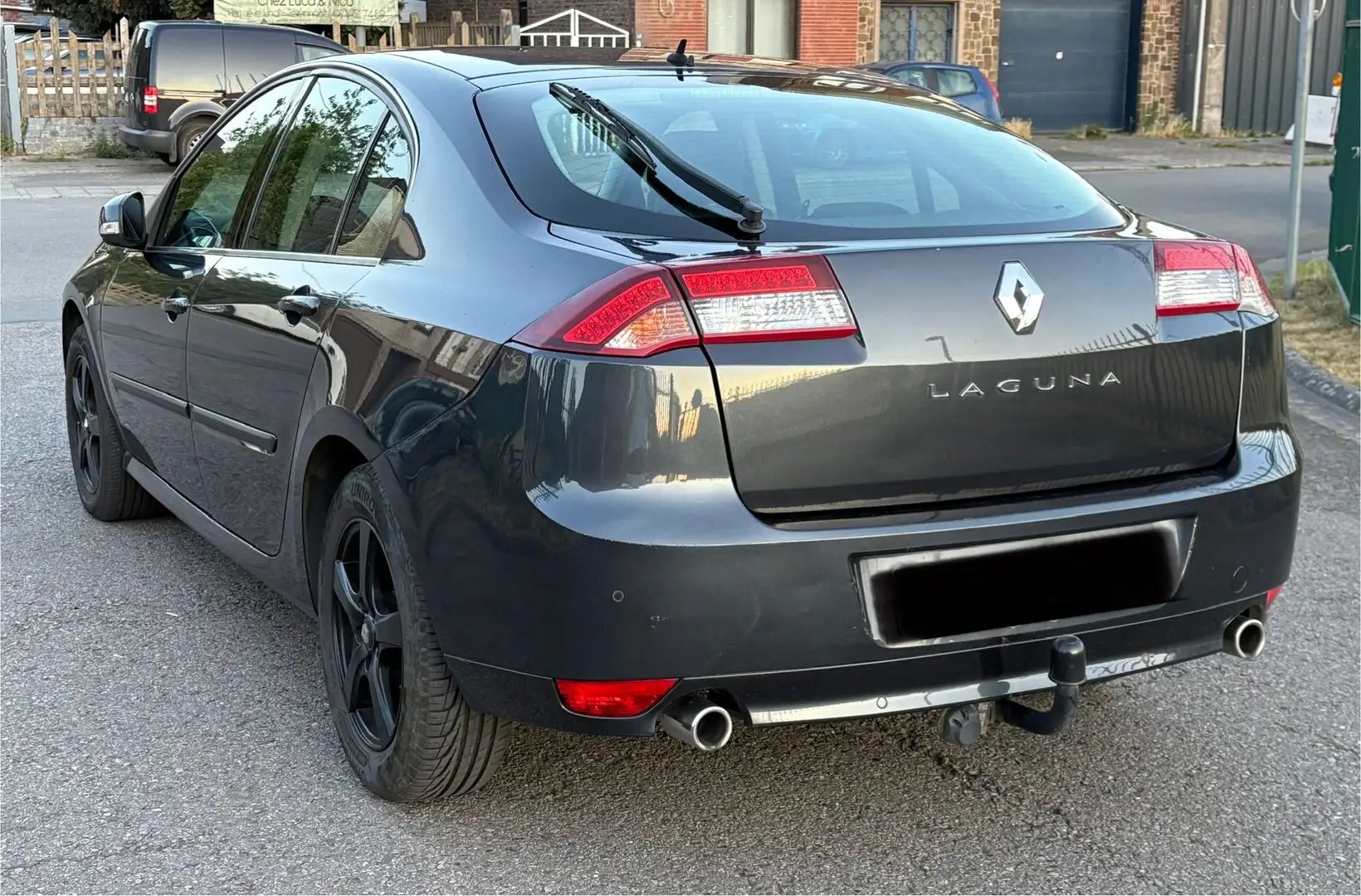 Renault Laguna 1.5 dCi 110 eco2 Bose Edition EDC - 2