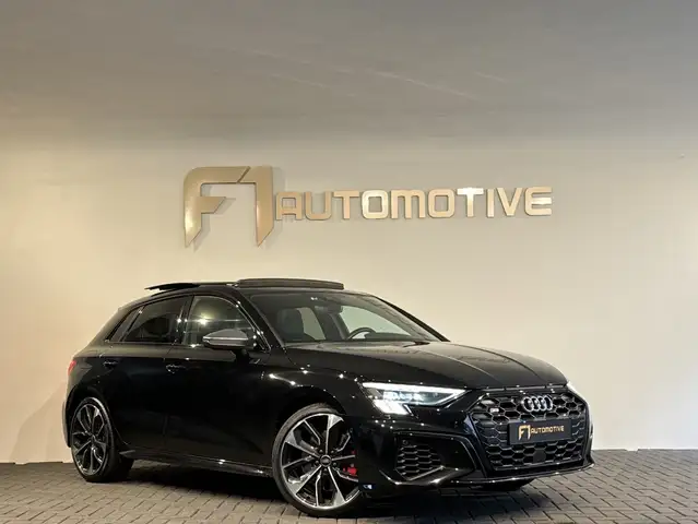 Audi S3 view 3
