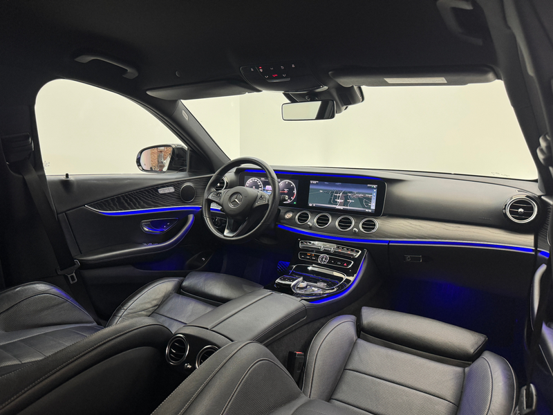 Mercedes-Benz E 220 d T-Modell // AMG LINE // WIDESCREEN // HEAD-UP // — photo 9