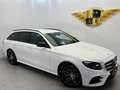 Mercedes-Benz E 220 d T-Modell // AMG LINE // WIDESCREEN // HEAD-UP // Weiß - thumbnail 1