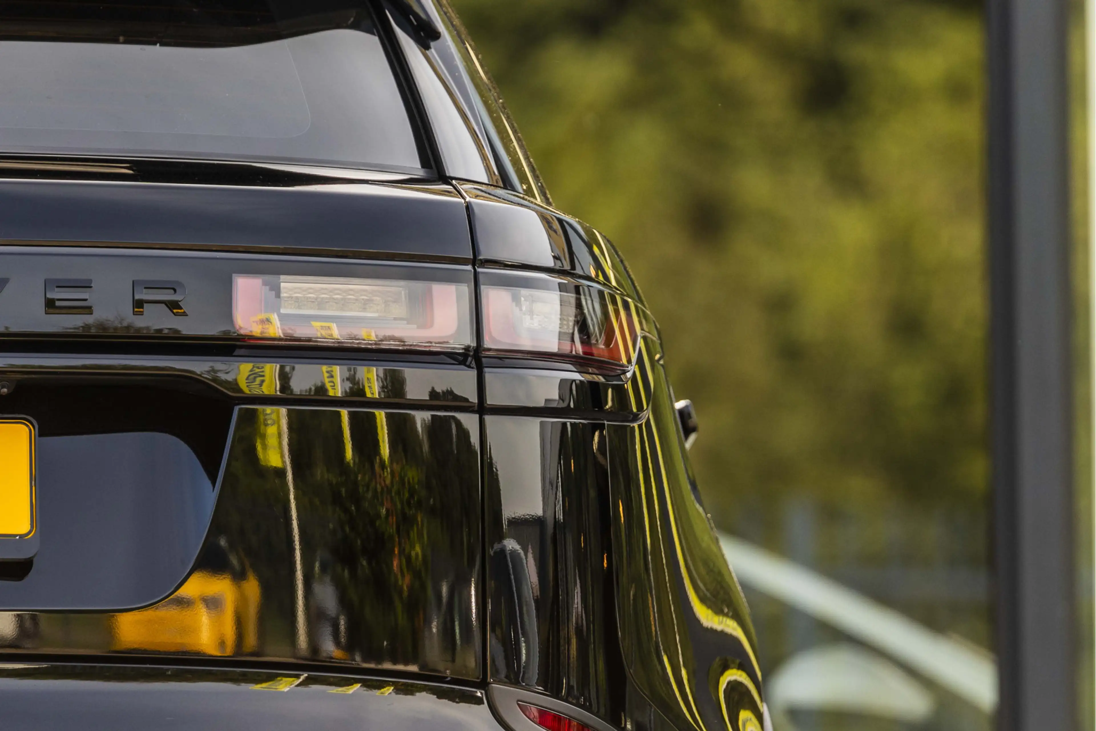 Land Rover Range Rover Velar 2.0 P250 Turbo AWD SE Wordt verwacht! — photo 13