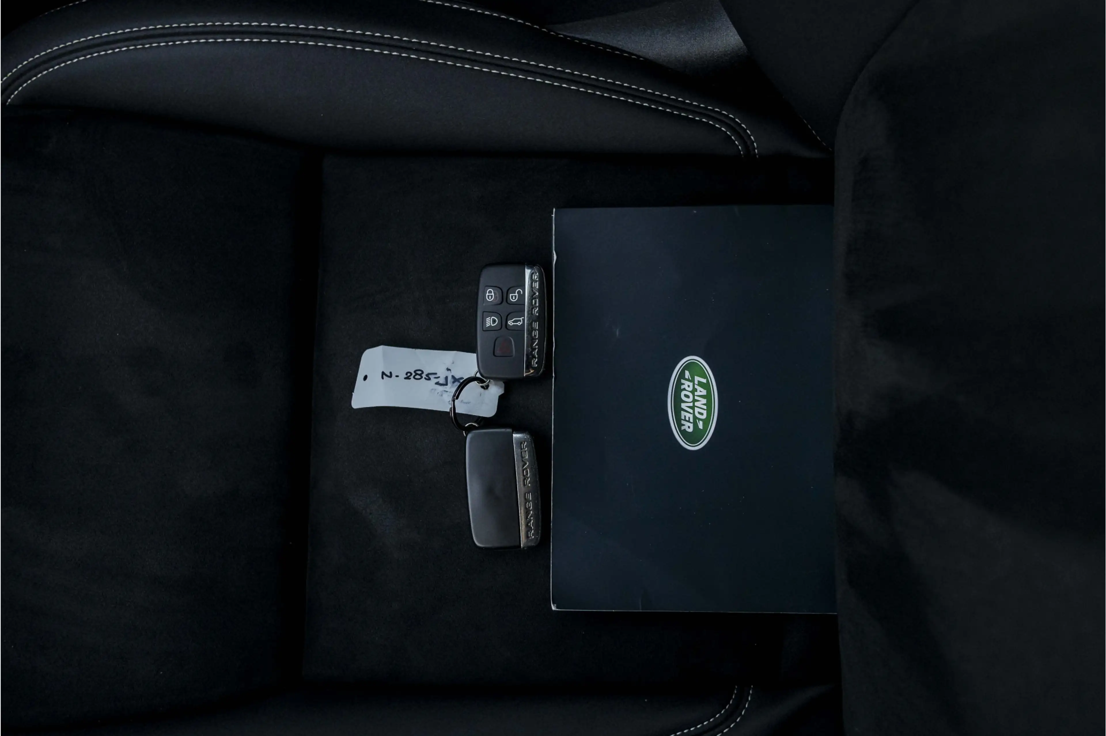 Land Rover Range Rover Velar 2.0 P250 Turbo AWD SE Wordt verwacht! — photo 14
