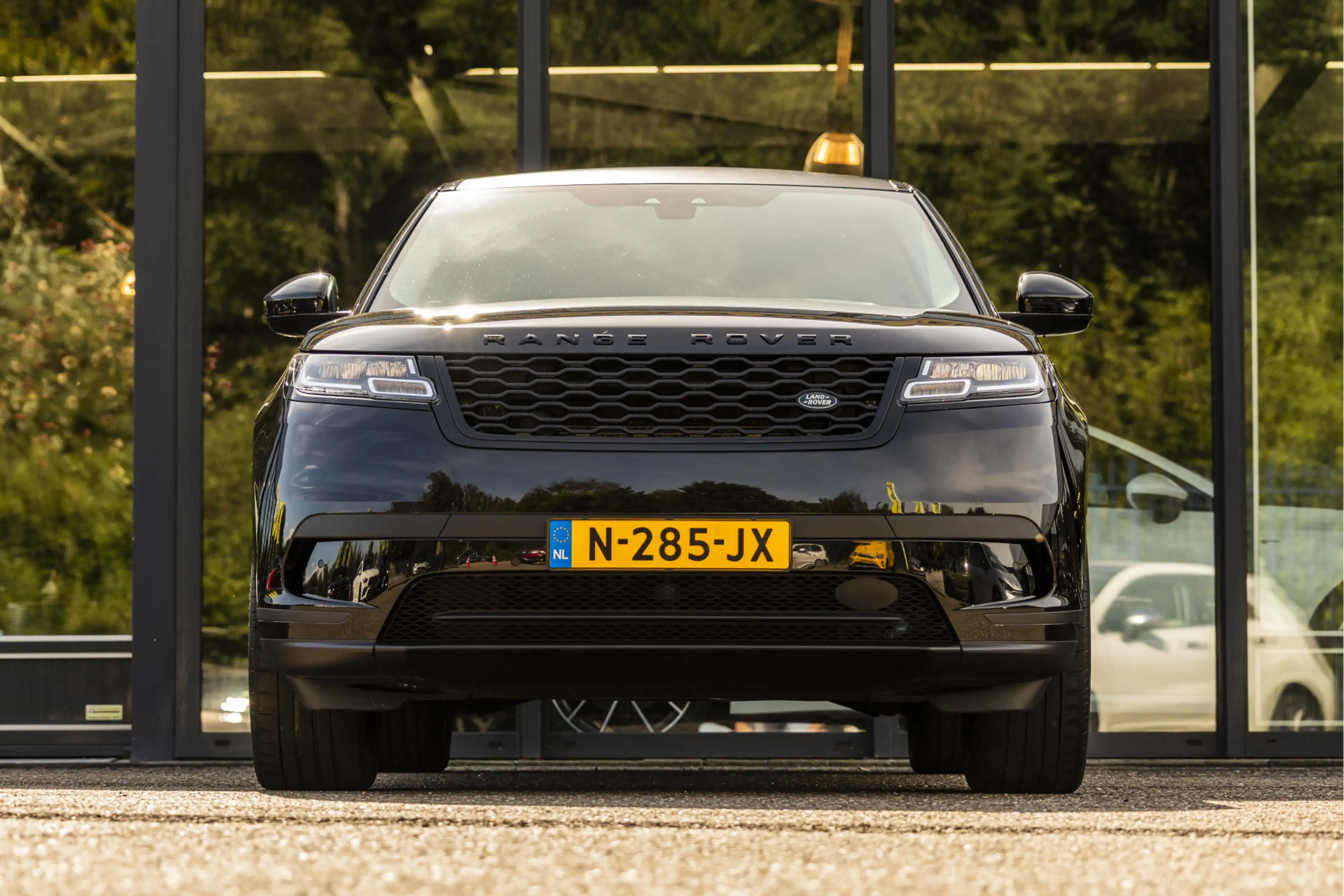 Land Rover Range Rover Velar 2.0 P250 Turbo AWD SE Wordt verwacht! — photo 3