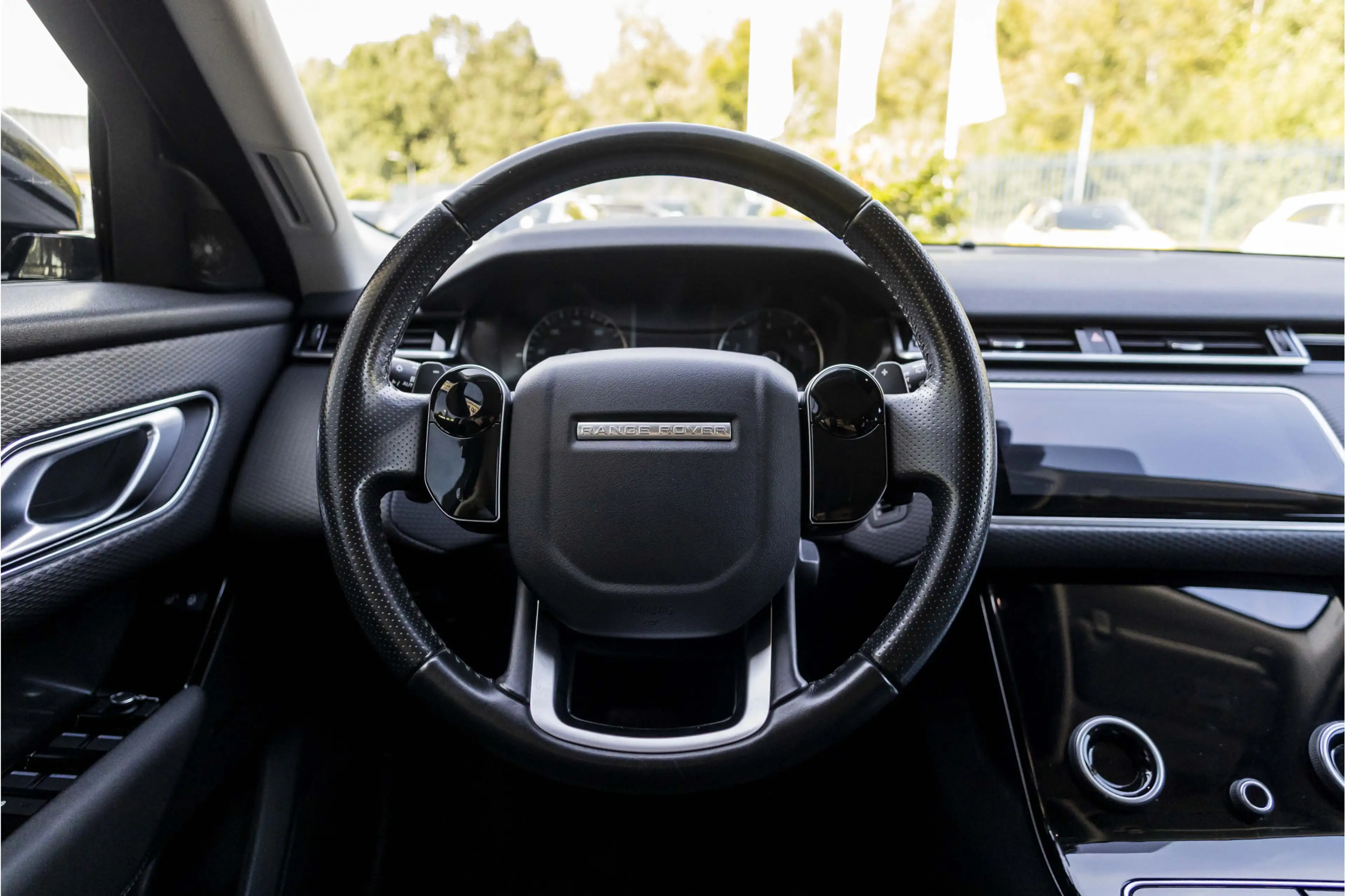Land Rover Range Rover Velar 2.0 P250 Turbo AWD SE Wordt verwacht! — photo 8