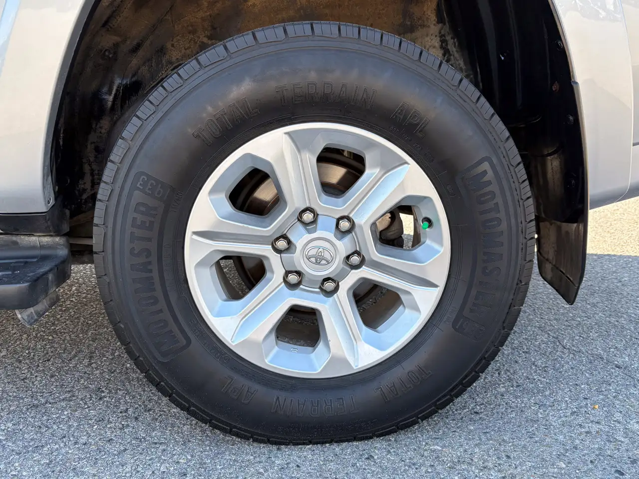 Toyota 4-Runner снимка Toyota 4-Runner