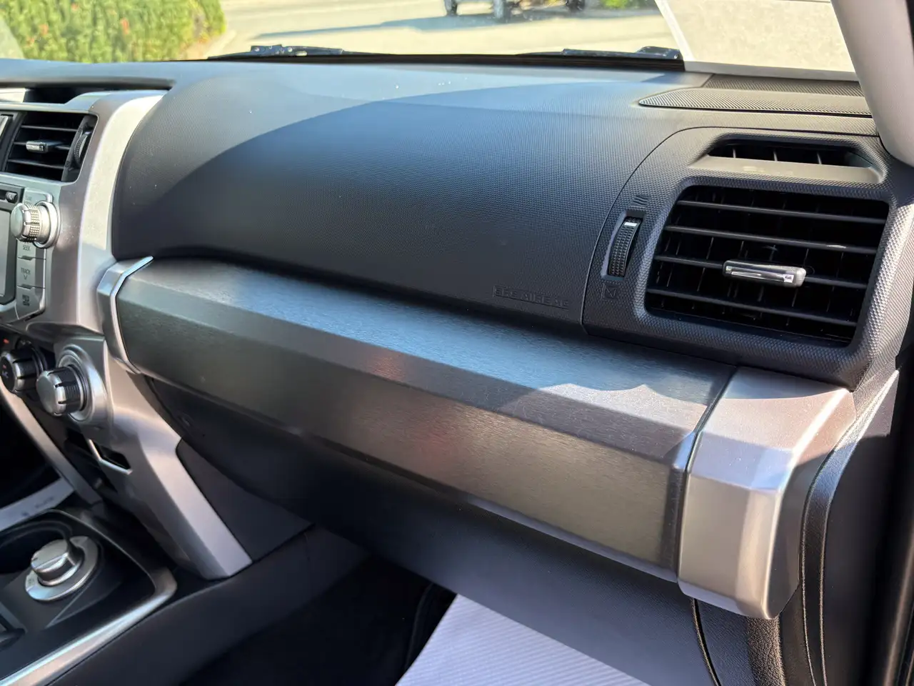 Toyota 4-Runner снимка Toyota 4-Runner