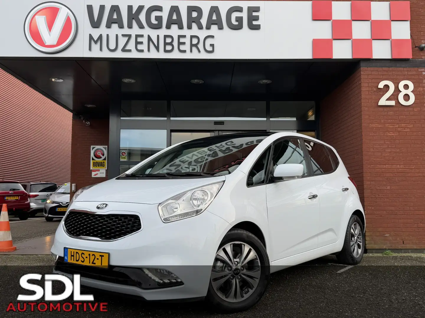 Kia Venga 1.6 CVVT ExecutiveLine //PANO// KEYLESS // STOEL+S Blanc - 1