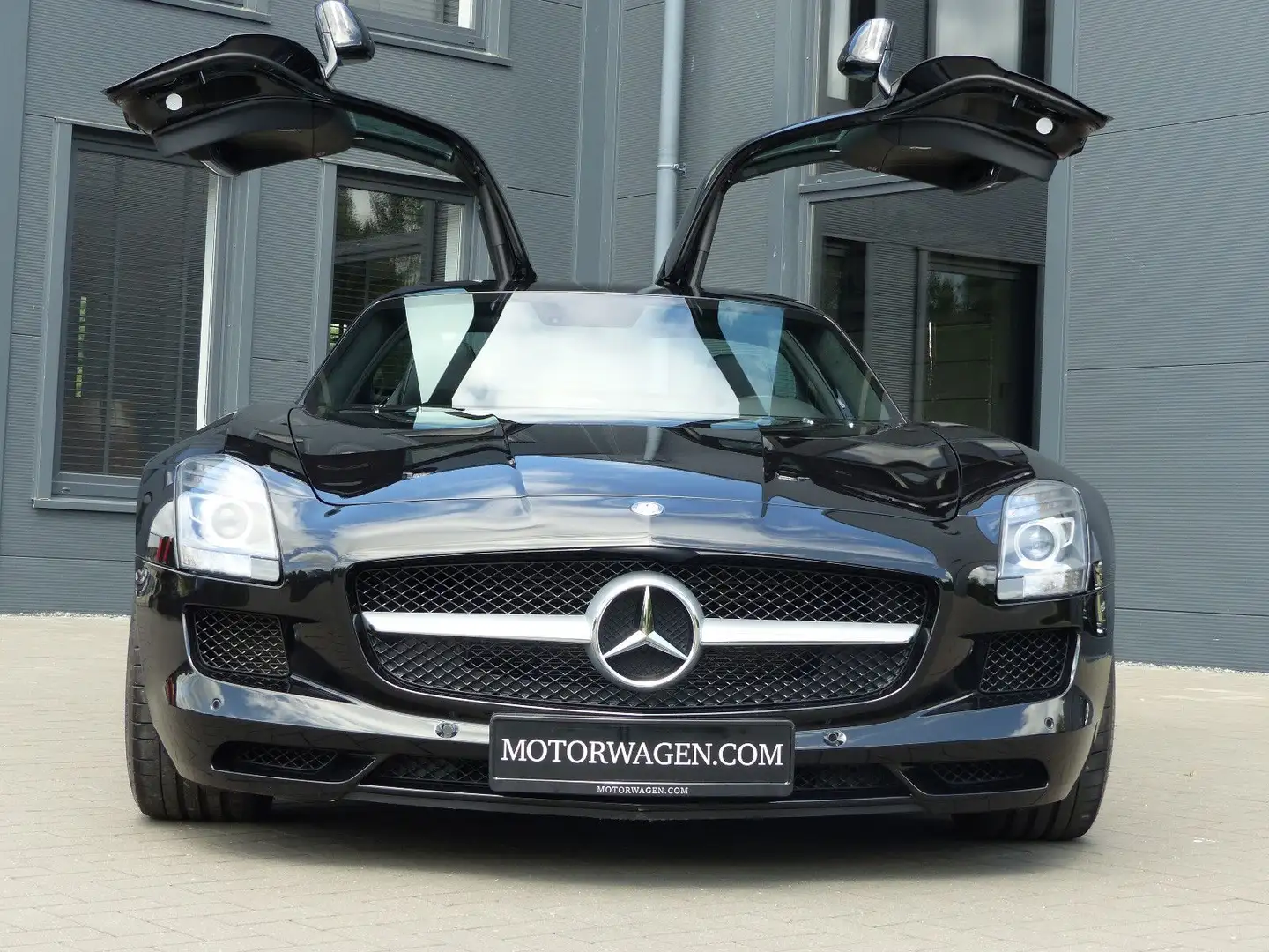 Mercedes-Benz SLS Flügeltürer Schwarz - 1