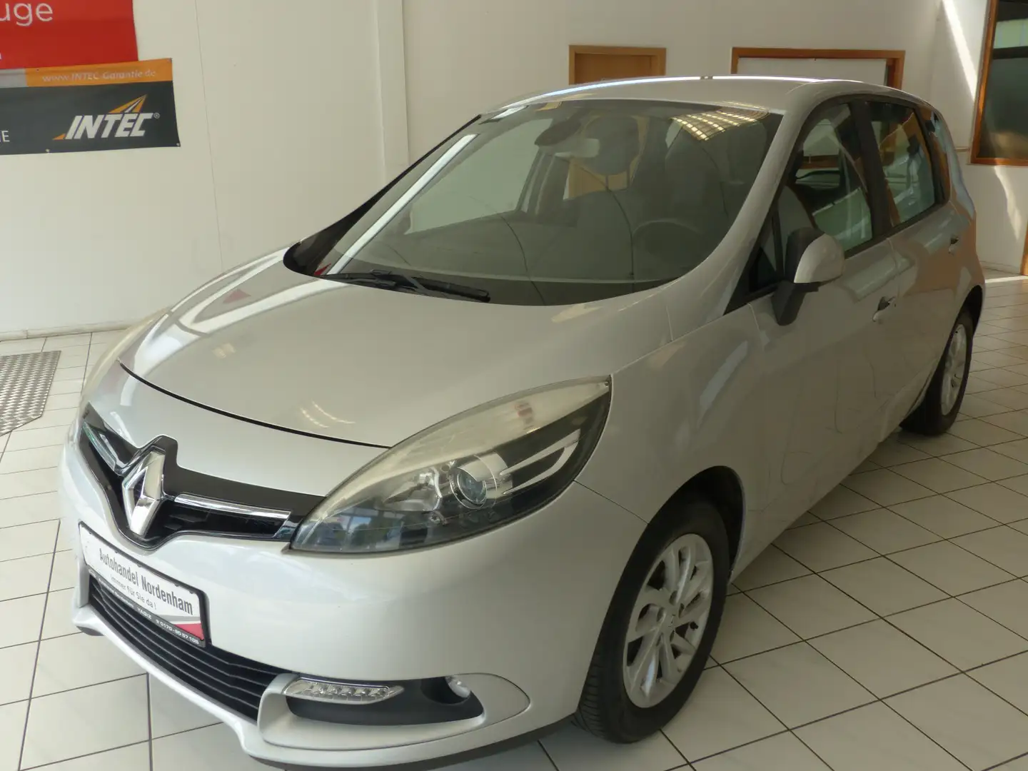 Renault Scenic 1.5 dCi Paris*KLIMAAUTOMATIK*NAVI*TÜV NEU* Silber - 2